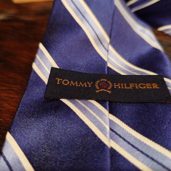 Tommy Hilfiger Blue and White Striped Silk Tie - Picture 3 of 4